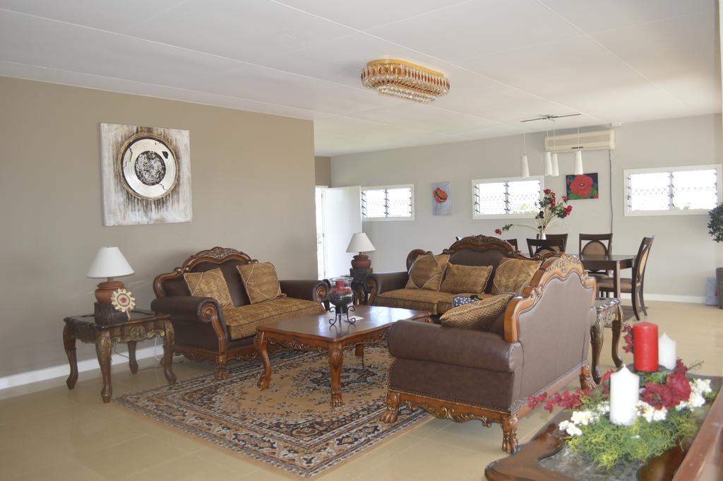 Villa Ishadora Nuku'alofa Exteriör bild