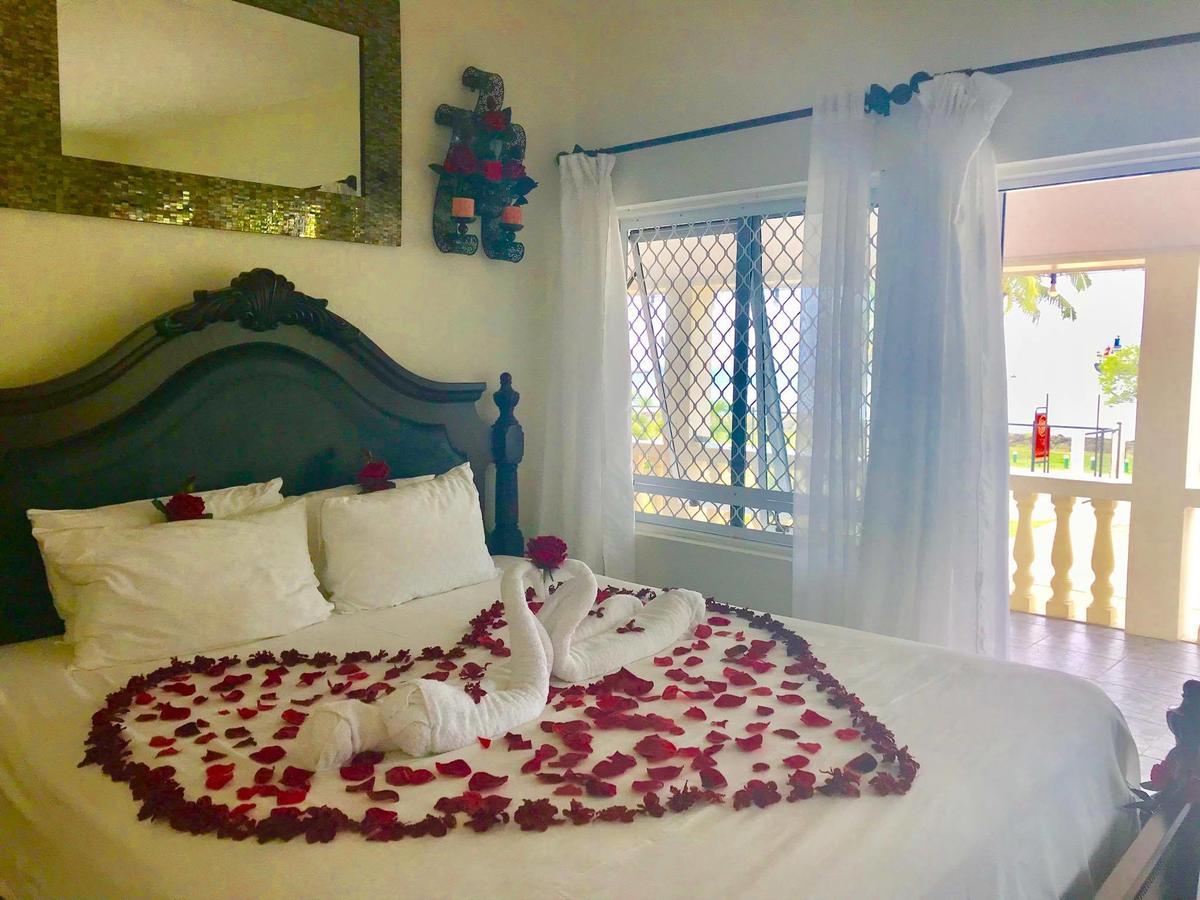 Villa Ishadora Nuku'alofa Exteriör bild